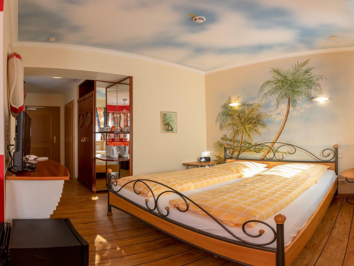 Koenig Ludwig Design Hotel Neu Zimmer Mit Sauna Oder Whirlpool Oder Mehr Altotting Exterior photo
