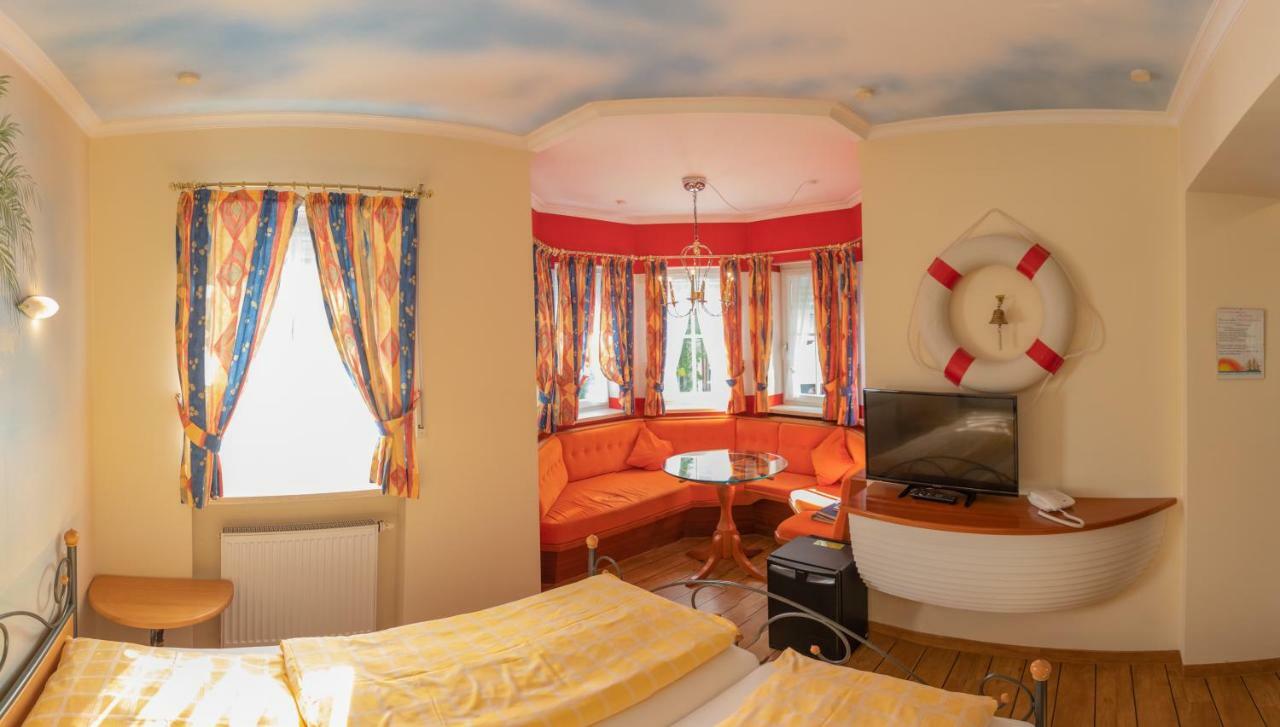 Koenig Ludwig Design Hotel Neu Zimmer Mit Sauna Oder Whirlpool Oder Mehr Altotting Exterior photo